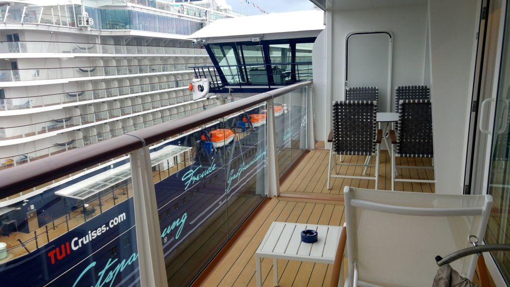 Themensuite 10001 Balkon Mein Schiff 5 Holidaycheck