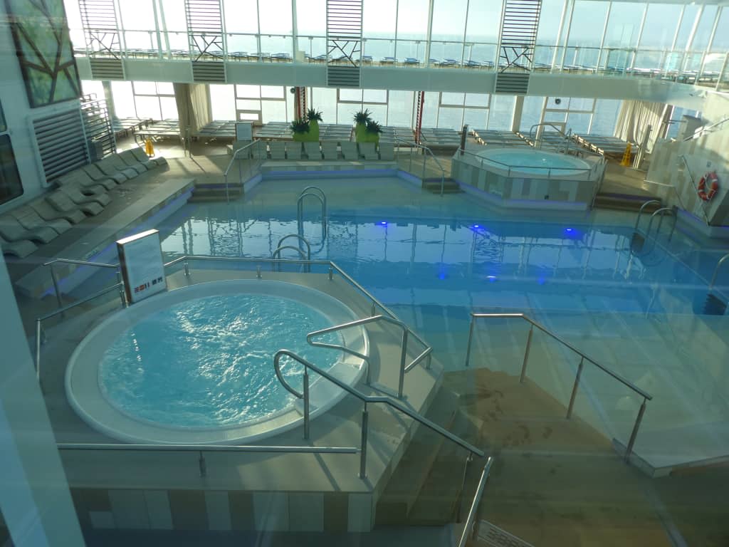 Innenpool überdacht Mein Schiff 4 Holidaycheck