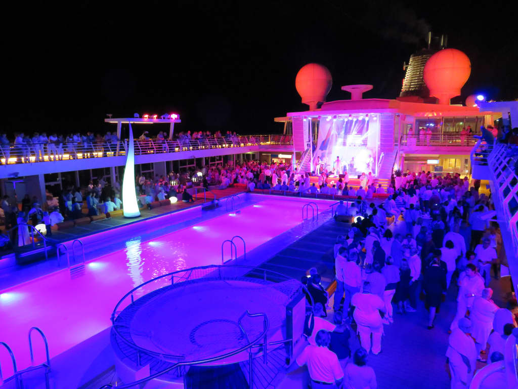 Pool Party Mit Live Musik Mein Schiff 4 Holidaycheck