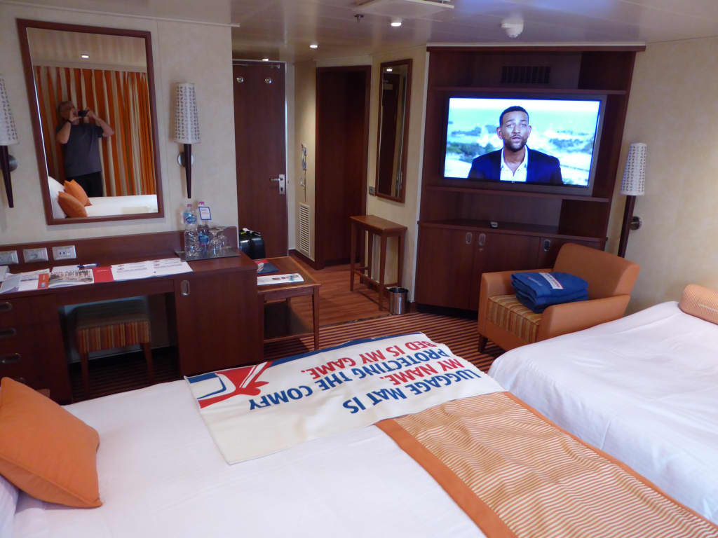 Ocean Suite 7353 Carnival Vista Holidaycheck