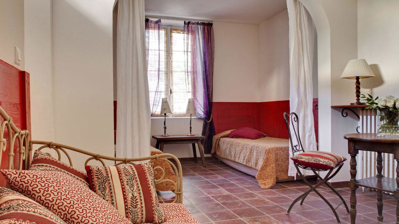 Hotel Le Mas Des Comtes De Provence Tarascon
