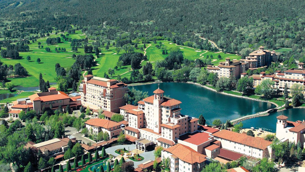 The Broadmoor Hotel In Colorado Springs Holidaycheck