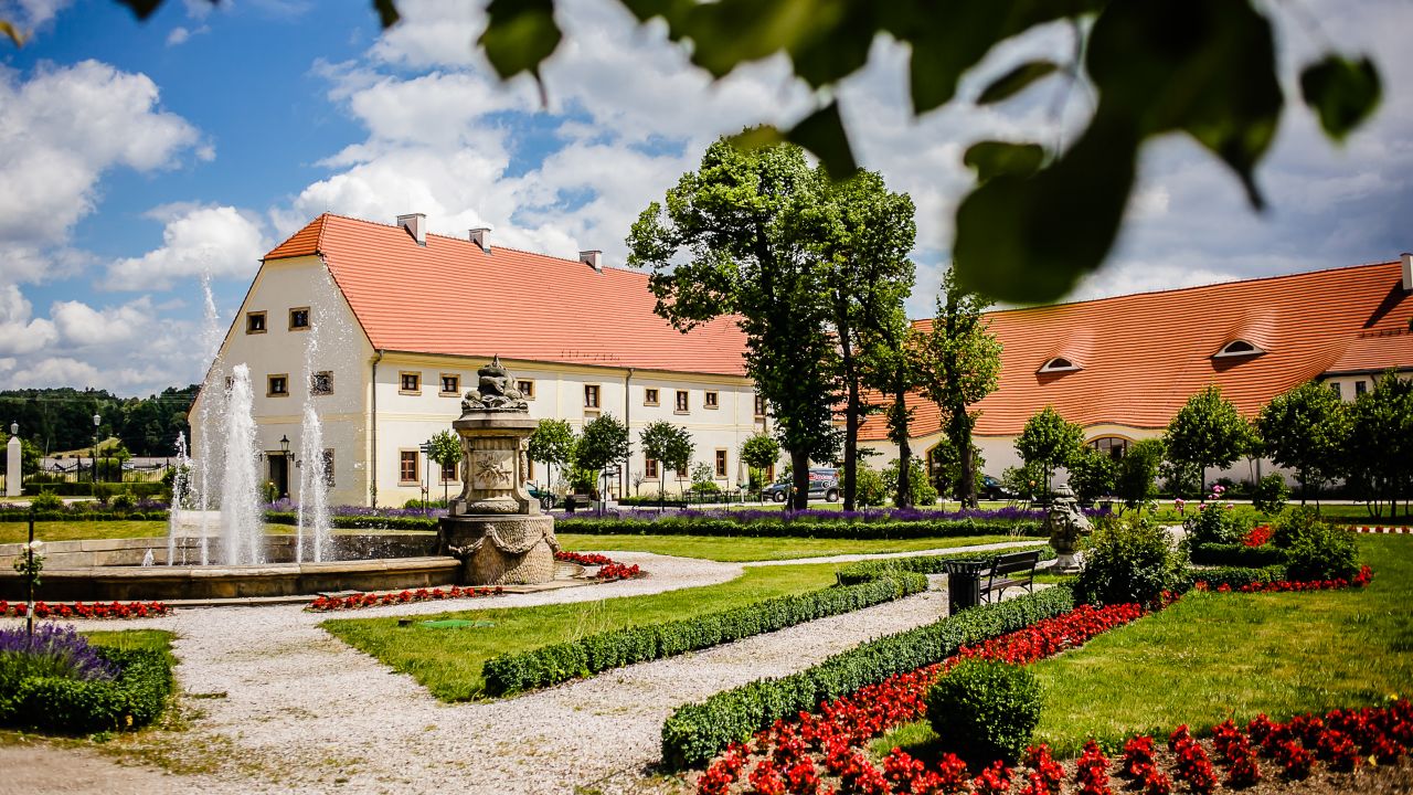 Pałac Wojanów (Wojanów) • HolidayCheck (Niederschlesien Polen)