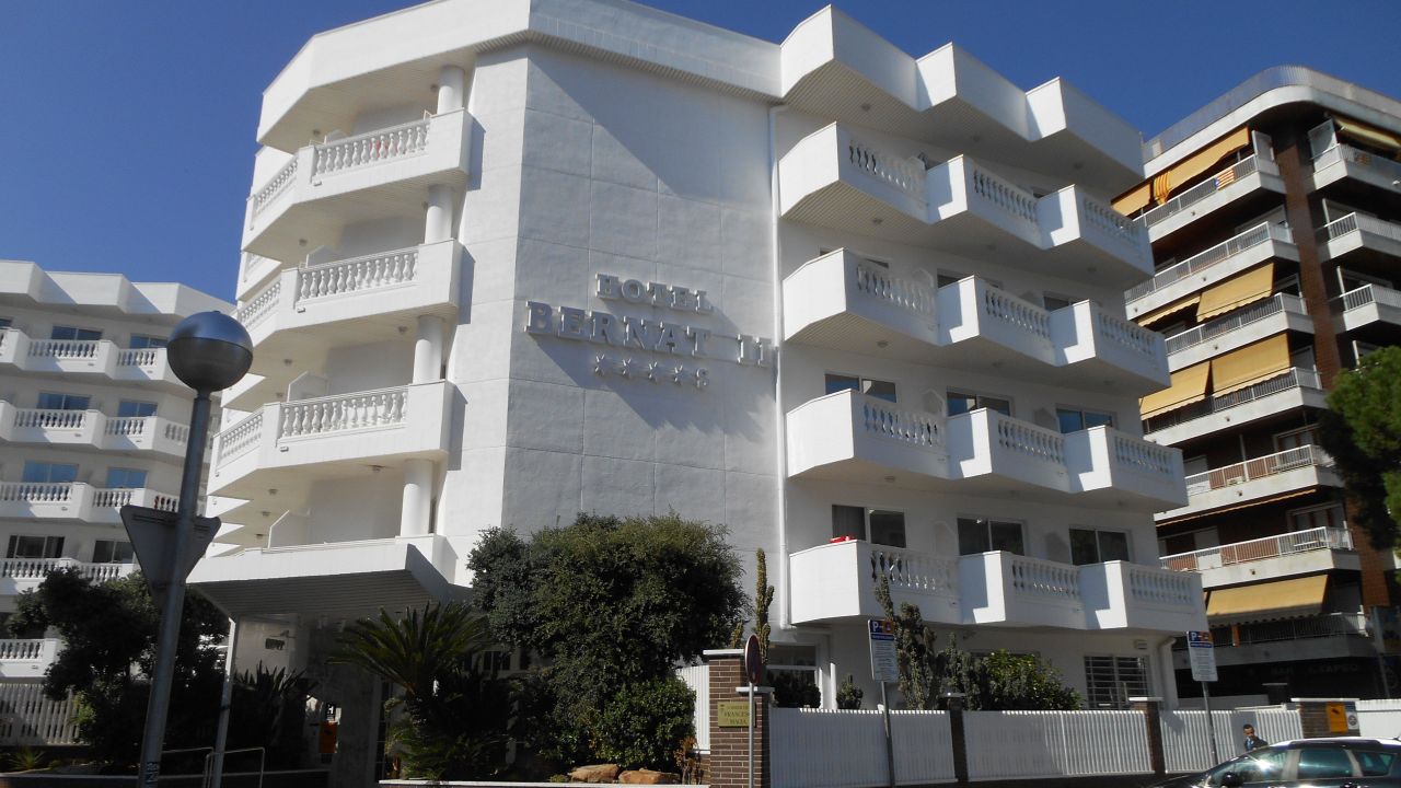 Hotel Bernat II (Calella) • HolidayCheck (Katalonien ...