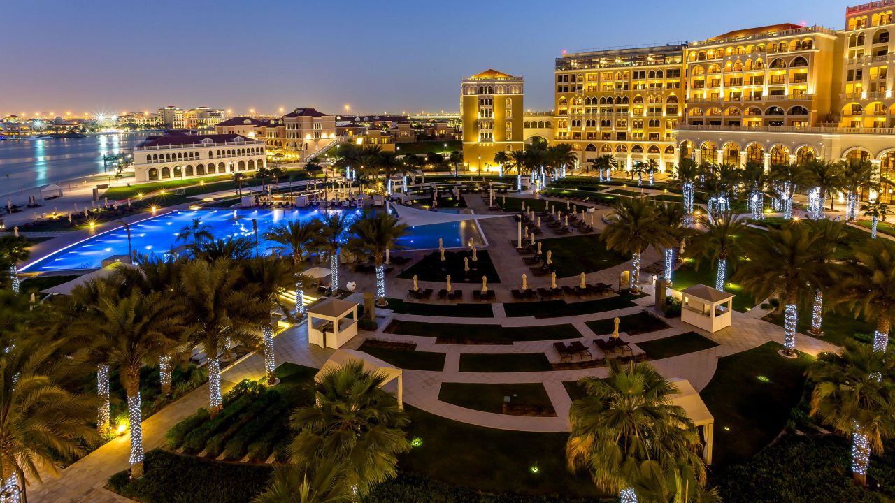 The Ritz-Carlton Abu Dhabi Grand Canal