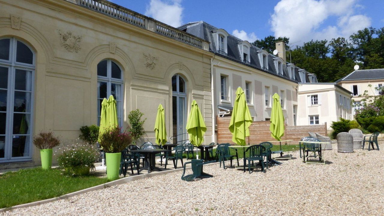 Hotel Le Château Du Val (SaintGermainenLaye) • HolidayCheck