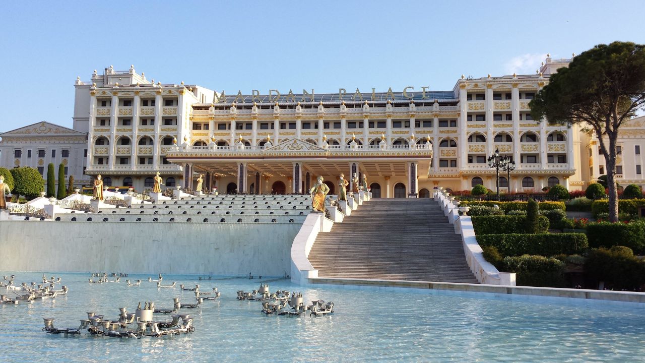 Т ме мардан. Mardan Palace Турция заброшенный. Отель Мардан Палас Турция. Mardan Palace сейчас. Мардан Палас Турция сейчас.