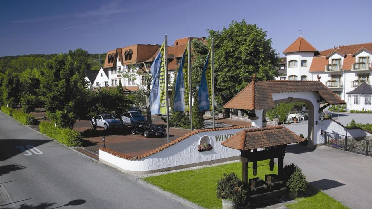 Ringhotel Winzerhof (Rauenberg) • HolidayCheck (Baden-Württemberg ...