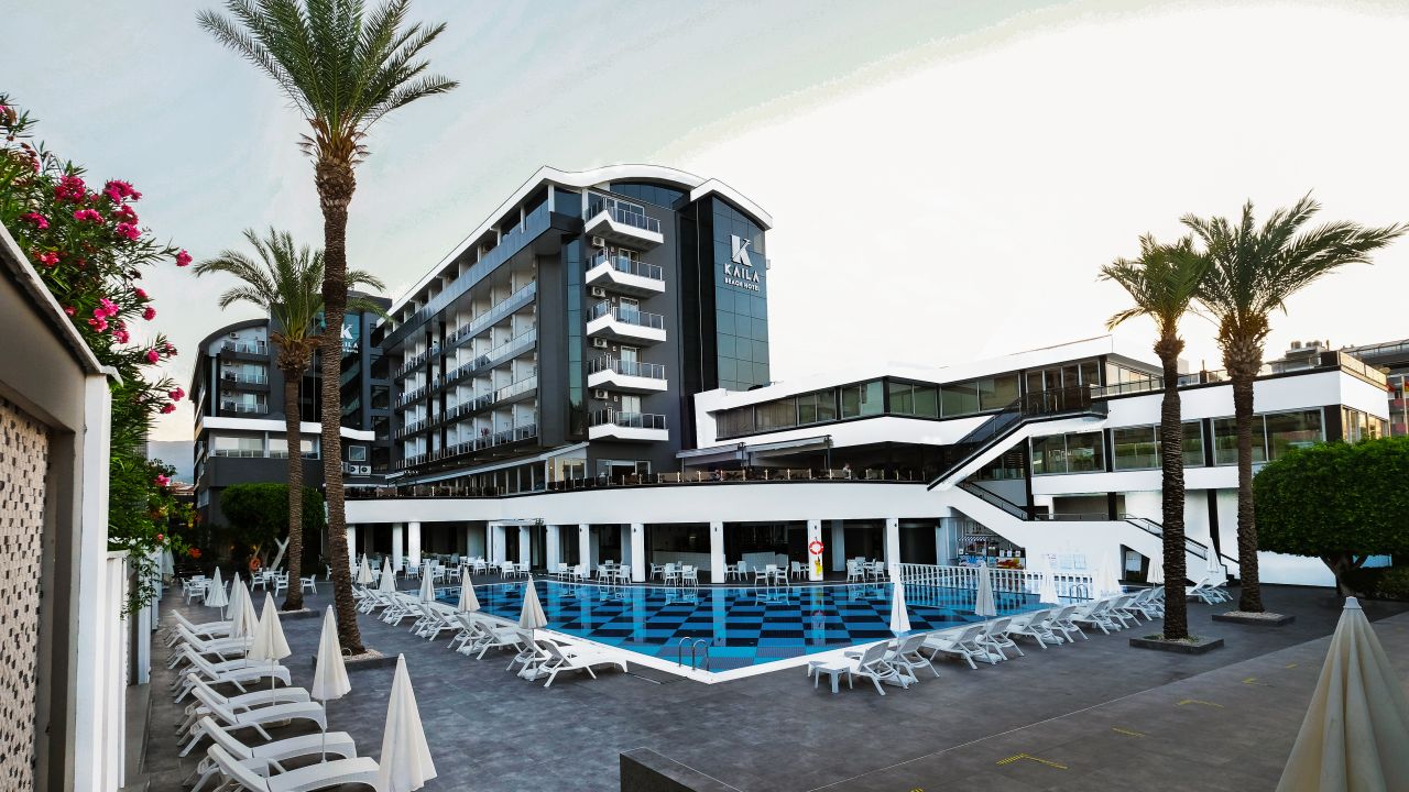 Das Kaila Beach ist ein 5* Hotel und kann jetzt ab 417€ gebucht werden