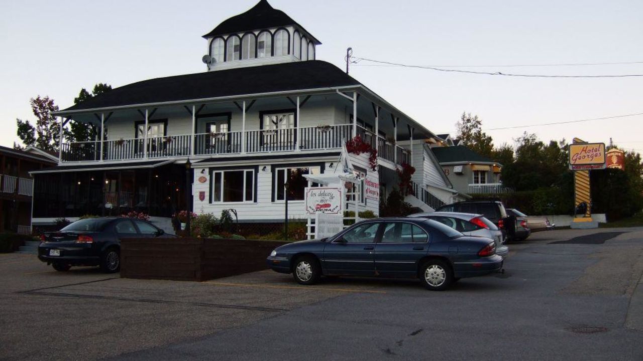 Hotel Georges (Tadoussac) • HolidayCheck (Québec | Kanada)