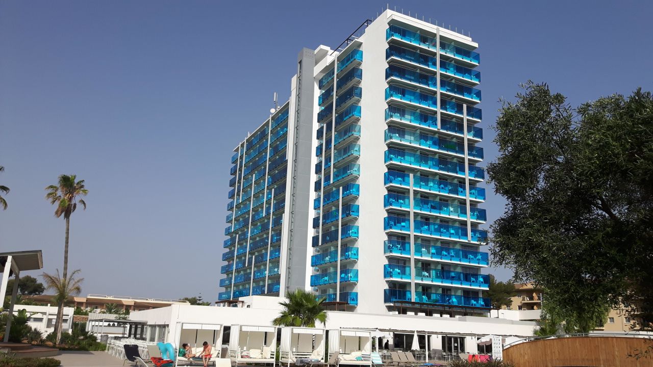 Tonga Tower Design Hotel Suites  Can Picafort      HolidayCheck