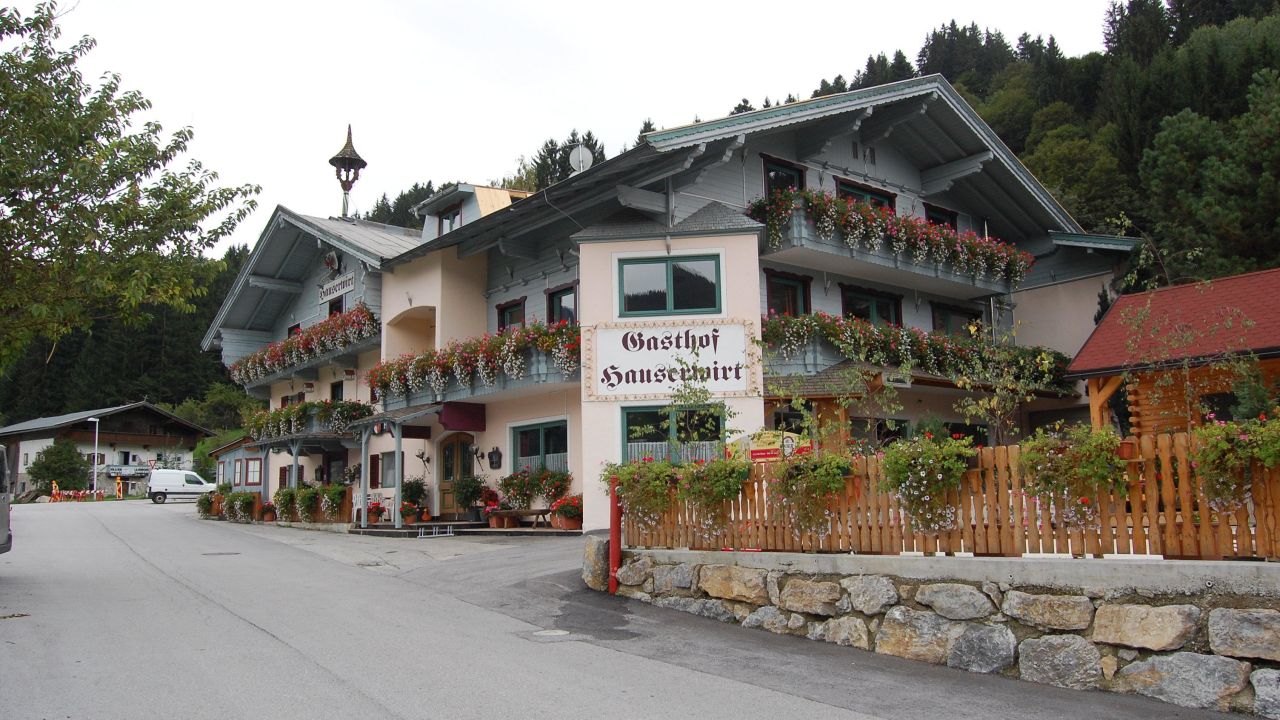 Gasthof Hauserwirt (Wörgl) • HolidayCheck (Tirol Österreich)
