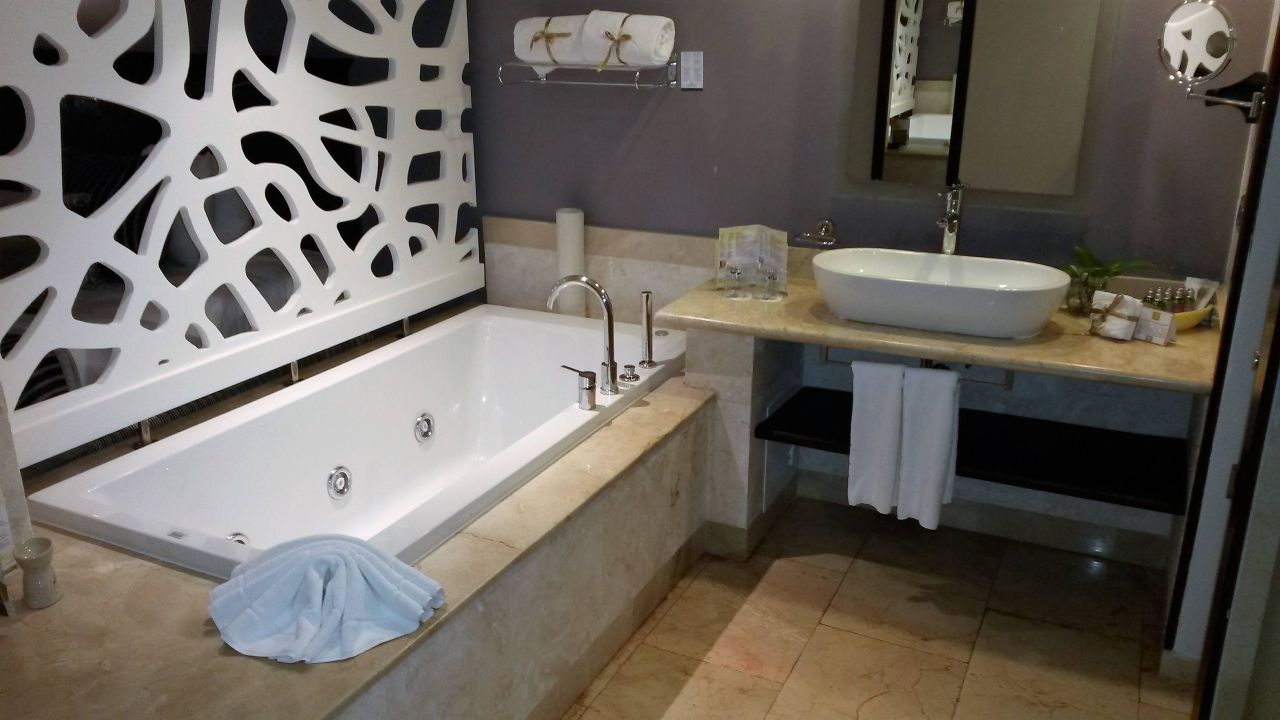Hotel the royal suites turquesa by palladium in bavaro ...
