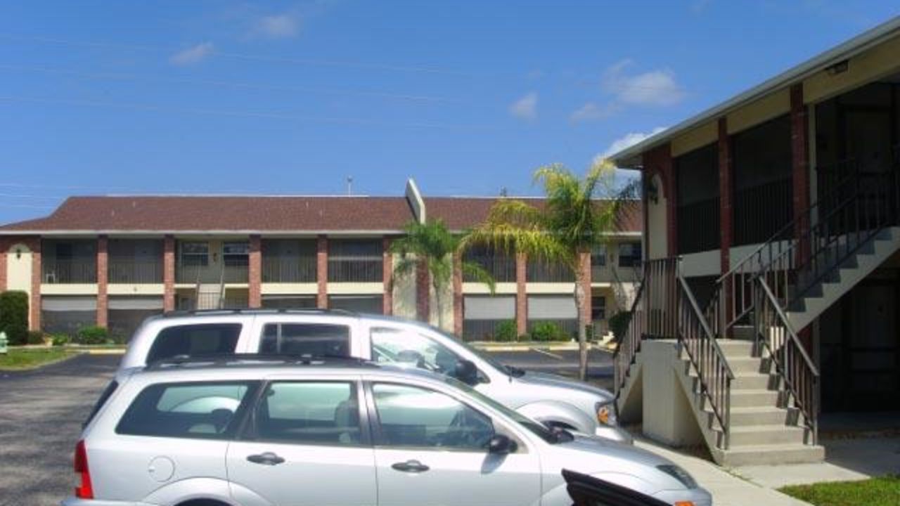 Hotel Palm Manor Anlage (Englewood) • HolidayCheck (Florida USA)