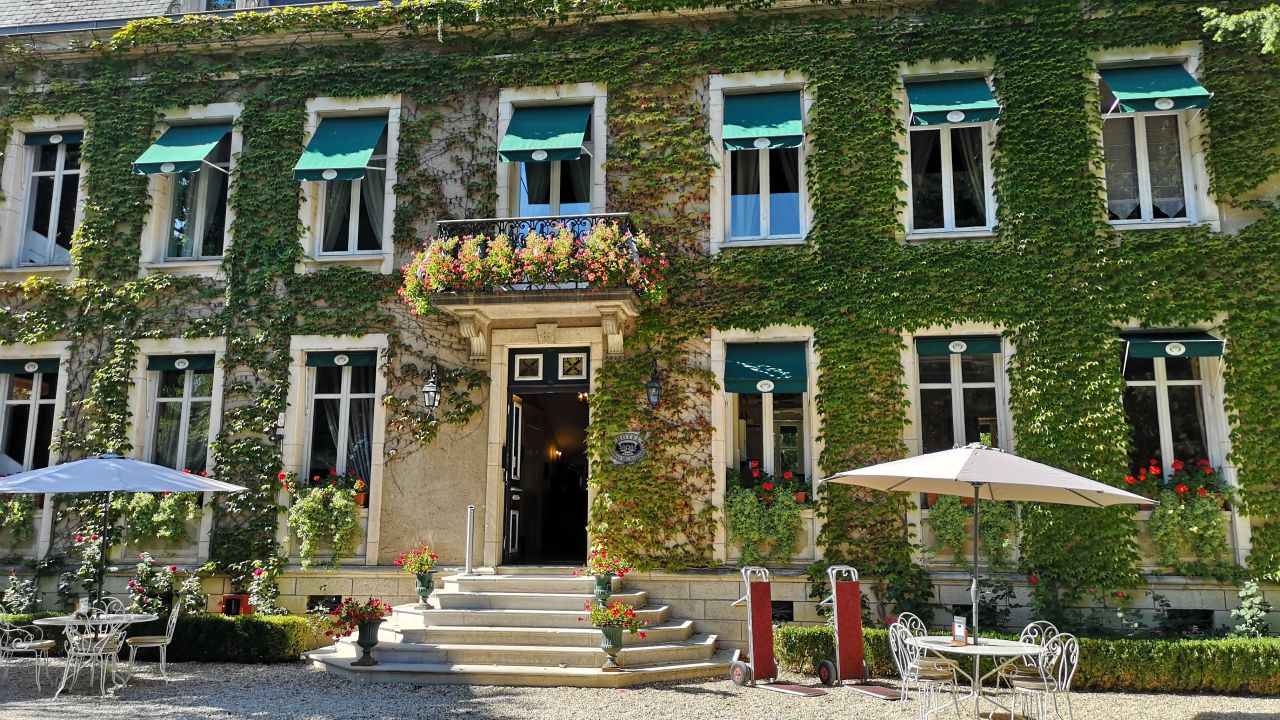 Hotel Chateau De Challanges Montagny Les Beaune Holidaycheck Burgund Frankreich