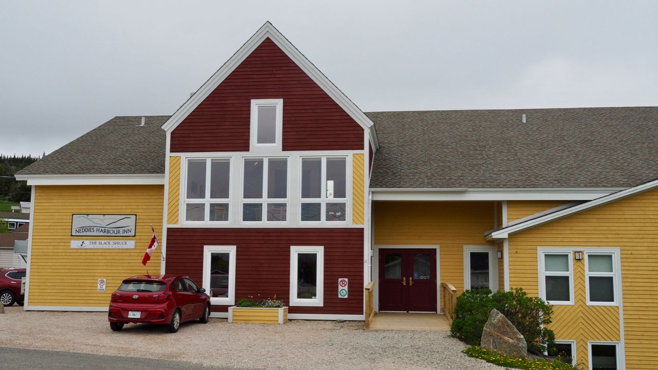 Hotel Neddies Harbour Inn (Norris Point) • HolidayCheck (Neufundland
