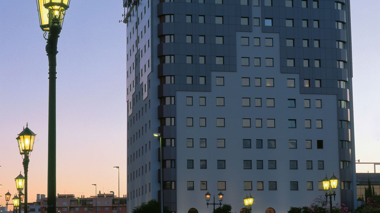 Hotel Sevilla Center (Sevilla) • HolidayCheck (Andalusien Spanien)