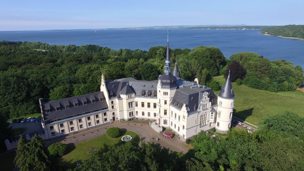 Schlosshotel Ralswiek Ralswiek Auf Rugen Holidaycheck Mecklenburg Vorpommern Deutschland