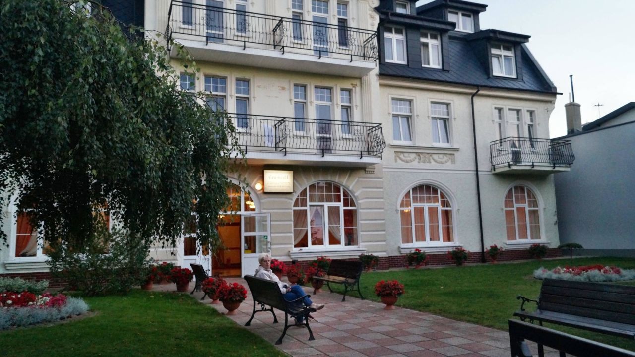 Kurhotel Haus Grunwald  Miedzyzdroje Misdroy      HolidayCheck