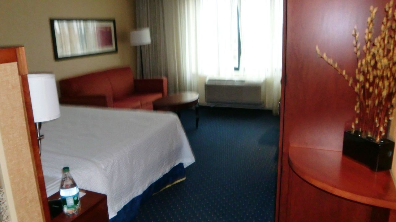 Hotel Courtyard By Marriott Republic Airport Long Island Farmingda