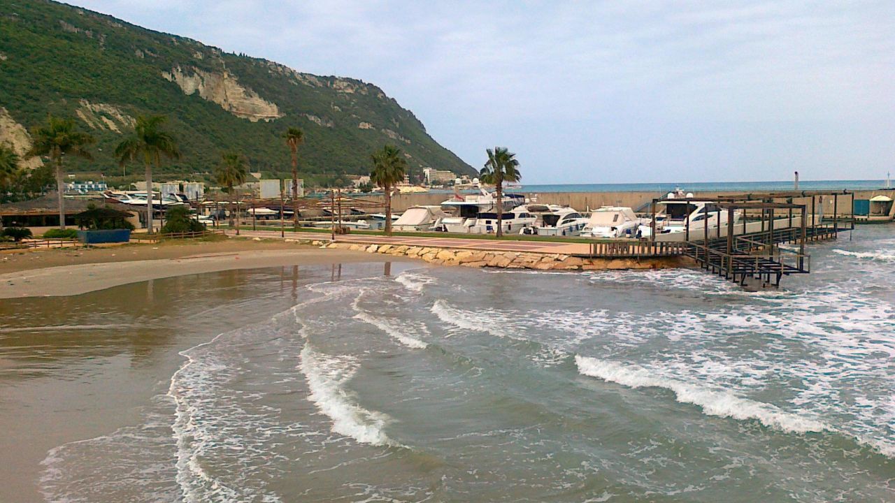 Florida Beach Hotel & Resort (Chekka) • HolidayCheck (Libanon Libanon)