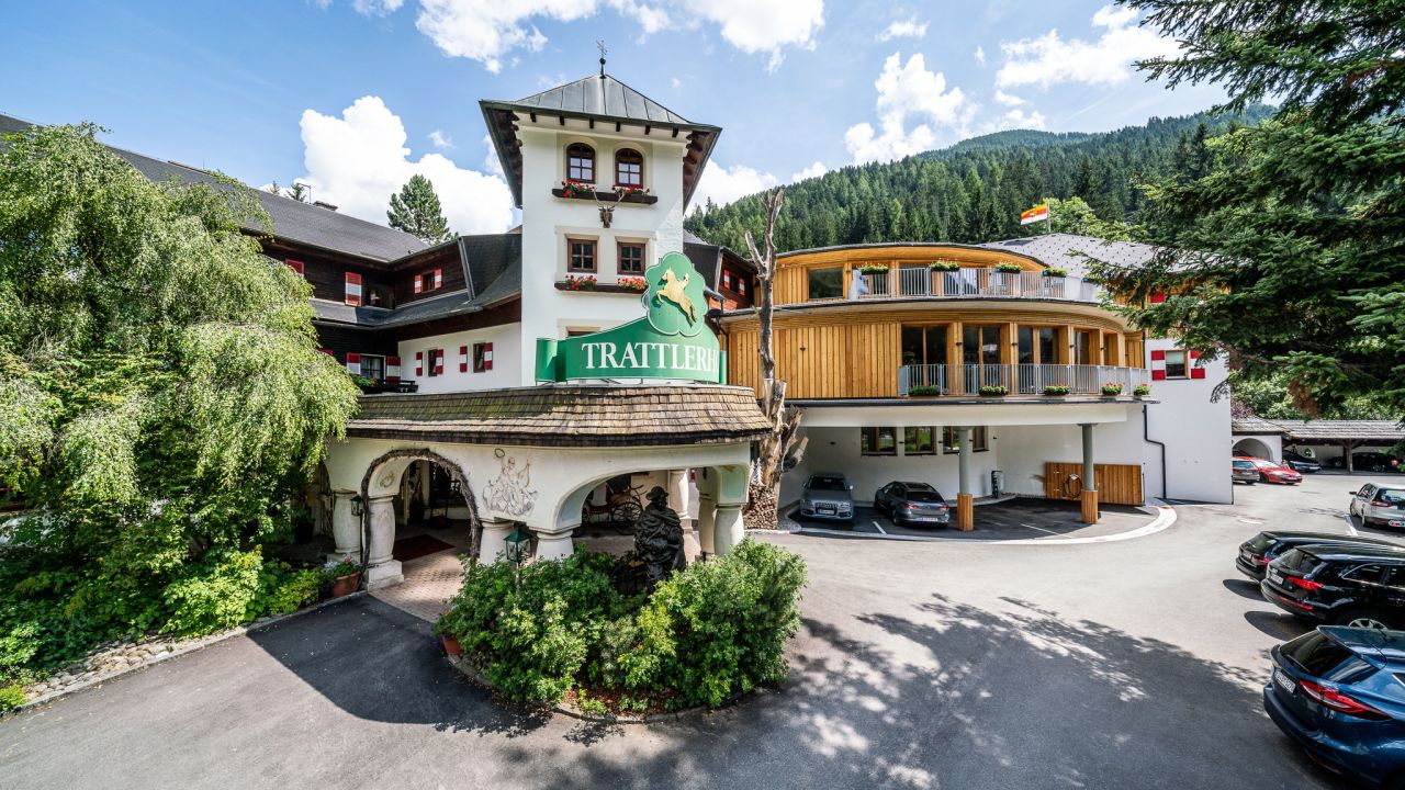 Hotel Gut Trattlerhof & Chalets (Bad Kleinkirchheim ...