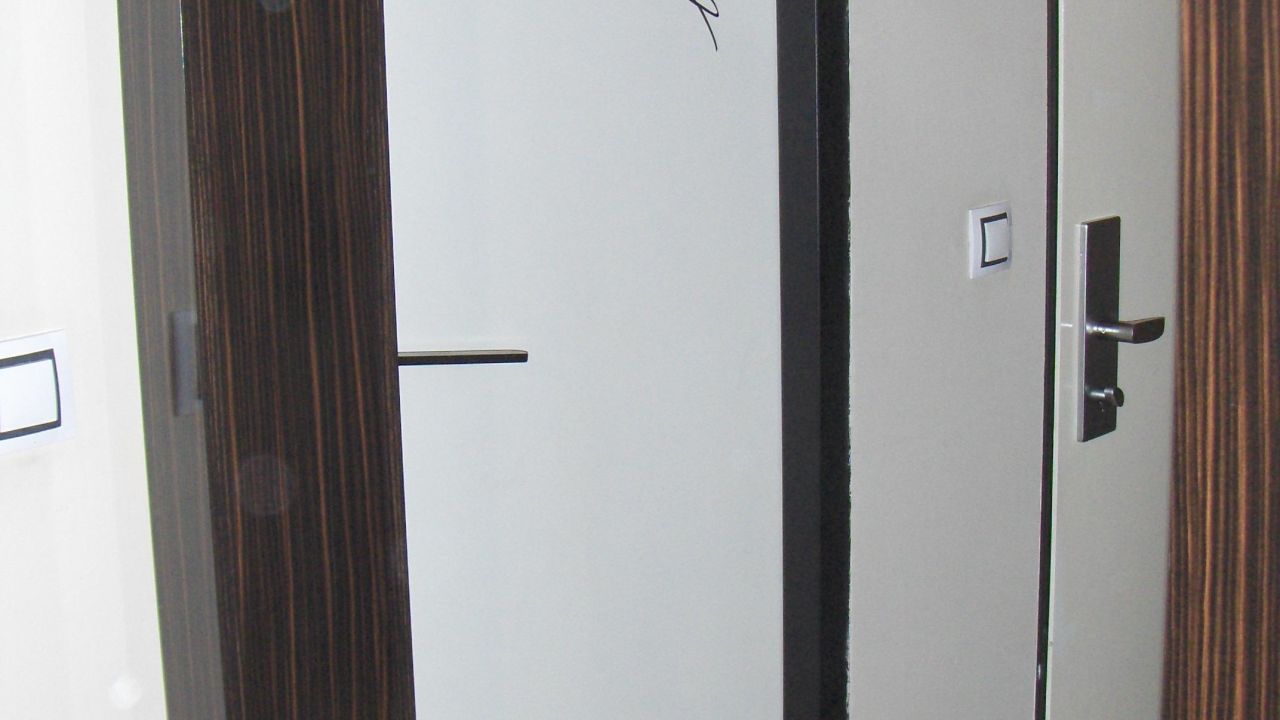 4e595fb3-398d-3194-9147-0471c8b23d20