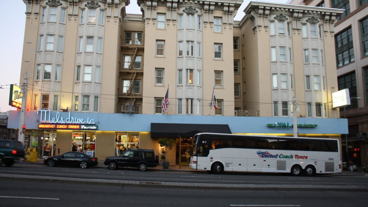 Courtyard By Marriott San Francisco Downtown Van Ness Ave In San