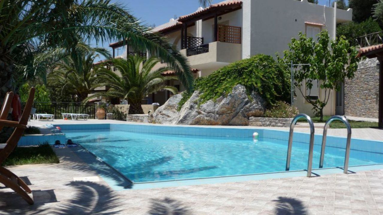 Souda Bay Apartments in Souda • HolidayCheck Kreta Griechenland