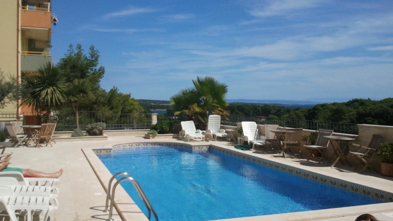 Apartments Flora (Premantura) • HolidayCheck (Istrien Kroatien)