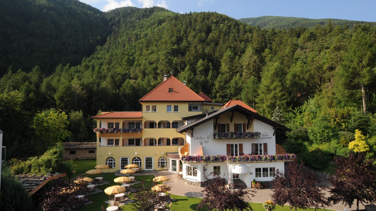 Landhotel Latscherhof (Laces / Latsch) • HolidayCheck (Südtirol Italien)