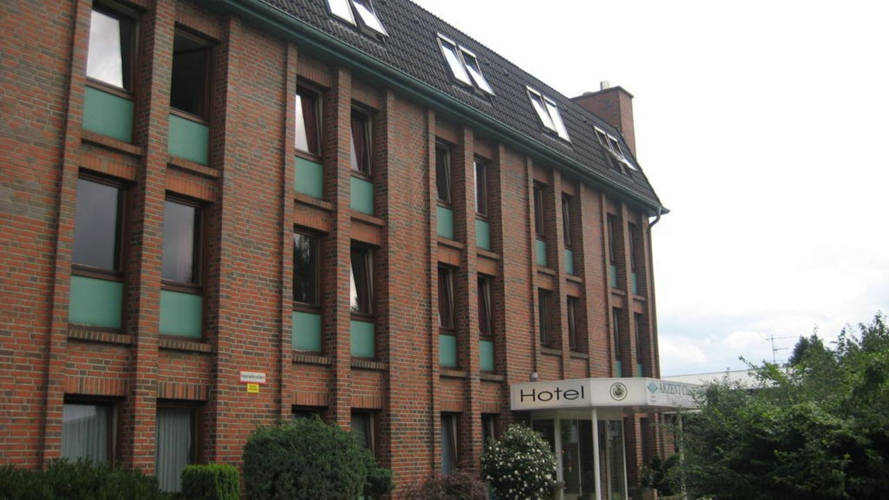 Entrée Hotel Glinde (Glinde) • HolidayCheck (SchleswigHolstein