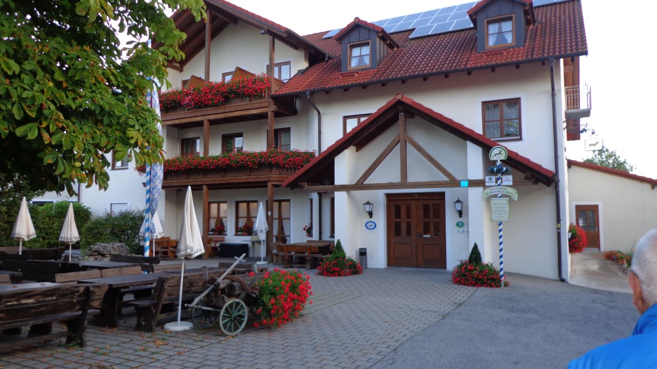 Gasthof zum Hirschen  Beilngries      HolidayCheck  Bayern Deutschland 