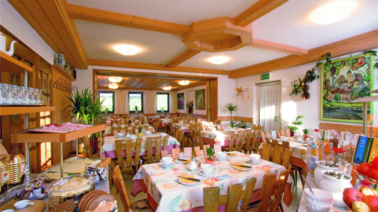 Gasthof Hotel Anker Sommerhausen Holidaycheck Bayern Deutschland