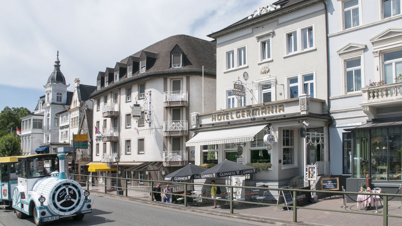 Hajo's Germania Lodge & Irish Pub (Rüdesheim am Rhein ...