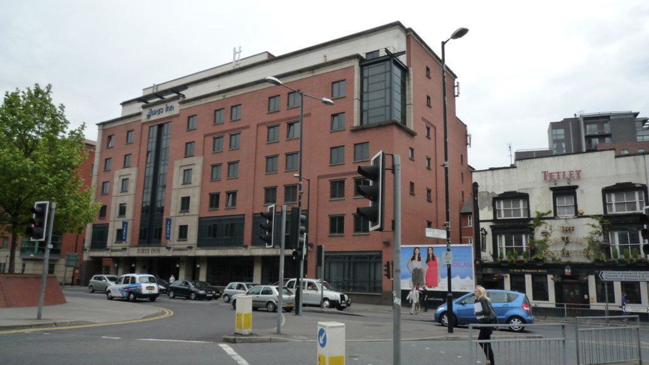 Hotel Jurys Inn Manchester (Manchester) • HolidayCheck ...