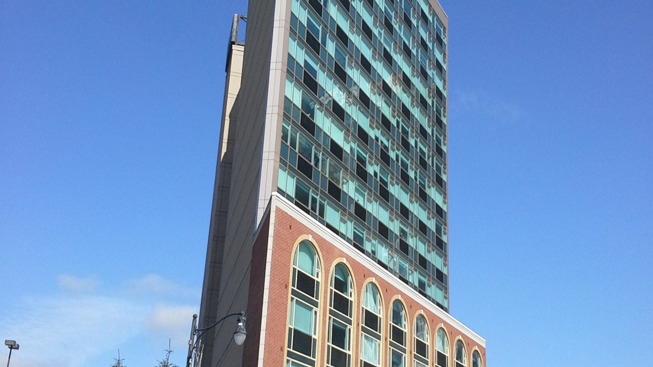 Radisson Hotel and Suites Fallsview (Niagara Falls) • HolidayCheck