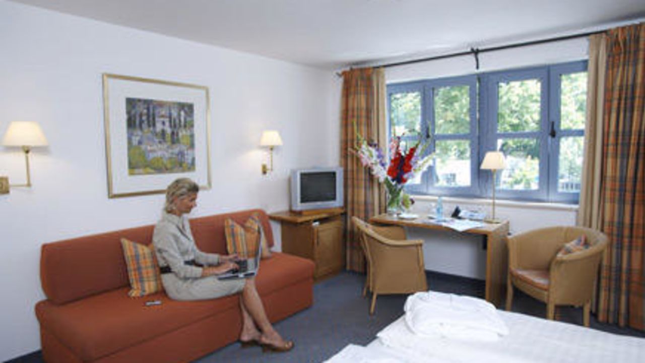 Hotel zur Mühle in Ismaning • HolidayCheck | Bayern ...