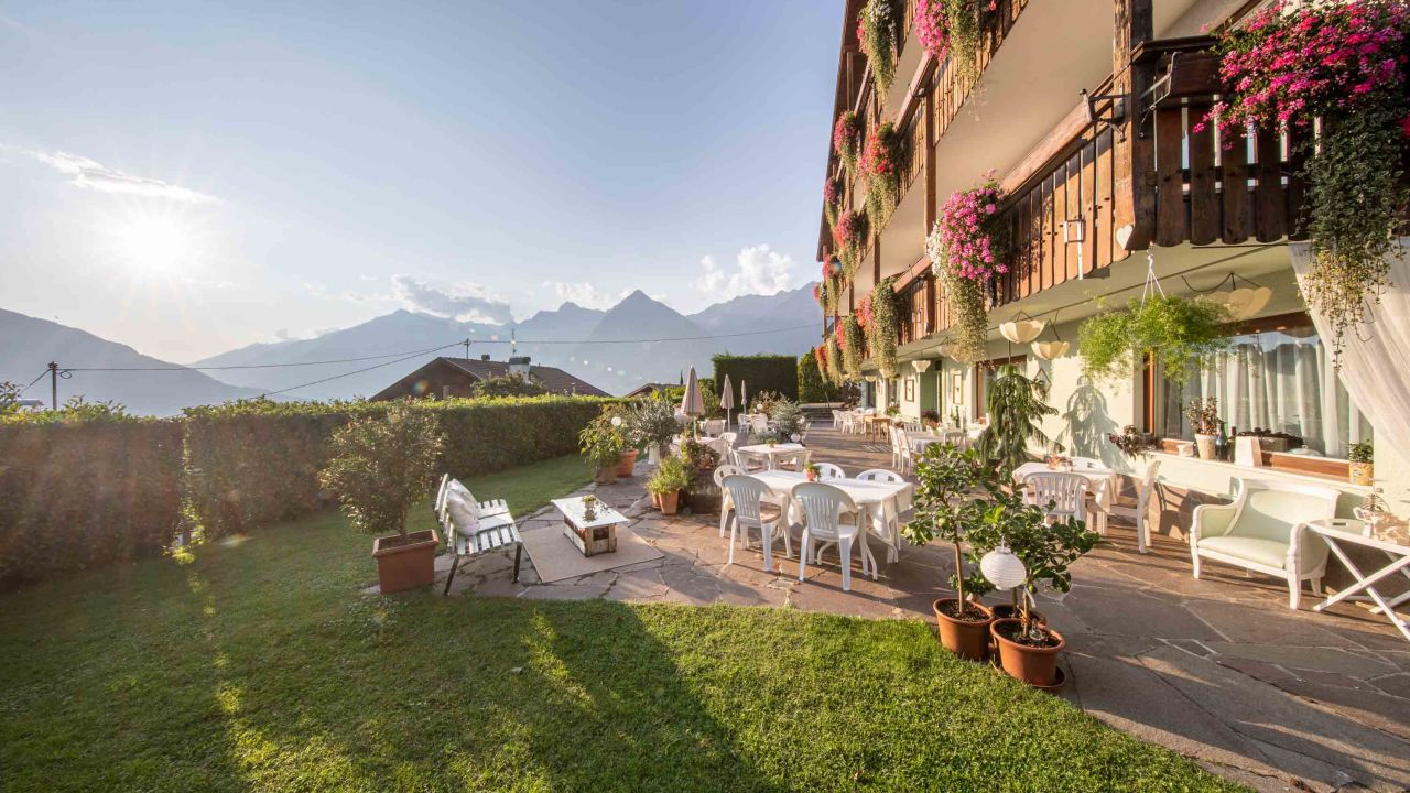 Boutique Hotel St. Georgen (Scena / Schenna) • HolidayCheck (Südtirol