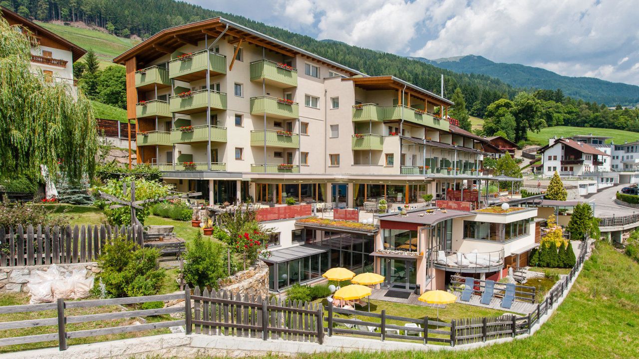Das Feldthurnerhof ist ein 3* Hotel und kann jetzt ab 722€ gebucht werden