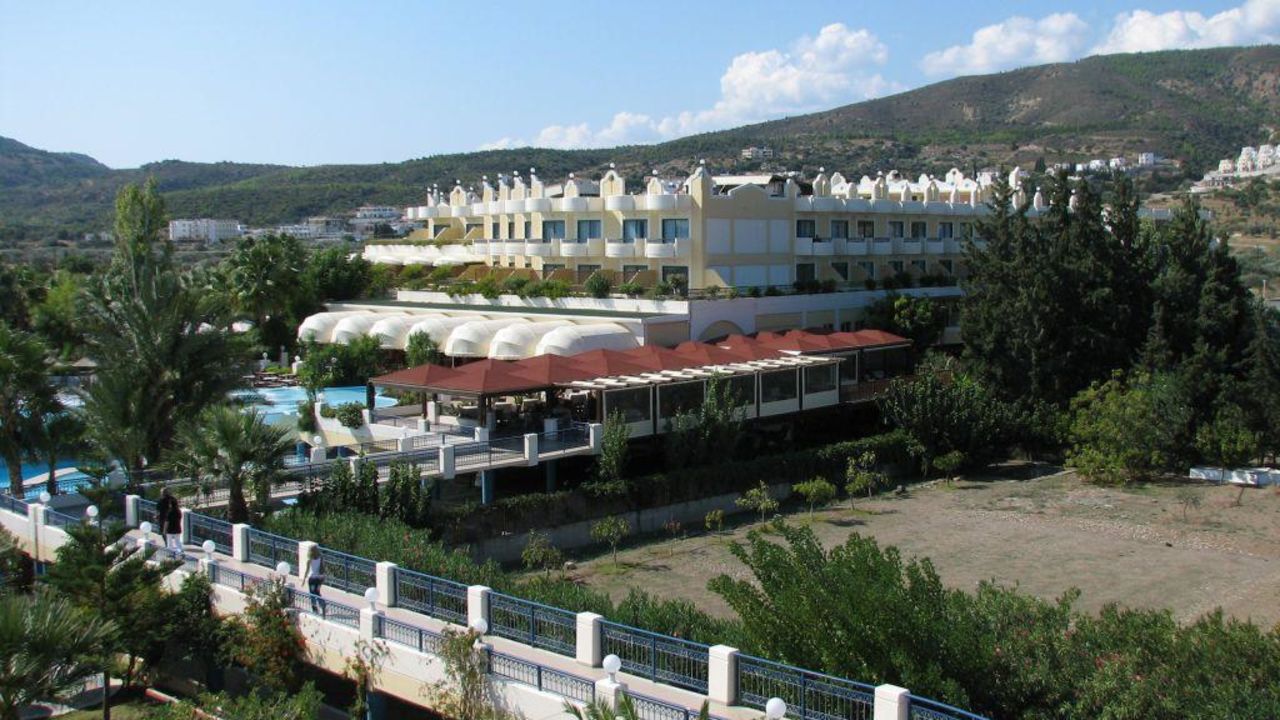 Atrium Palace Thalasso Spa Resort & Villas (Kalathos) • HolidayCheck ...