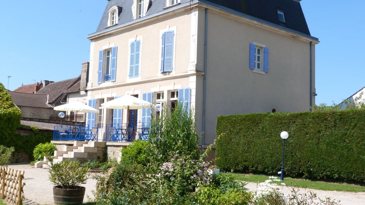 Auberge Du Cheval Blanc Saint Gengoux Le National Holidaycheck Burgund Frankreich