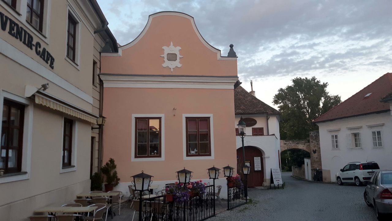 Unser Rosa Haus Für Sie (Rust) • HolidayCheck (Burgenland