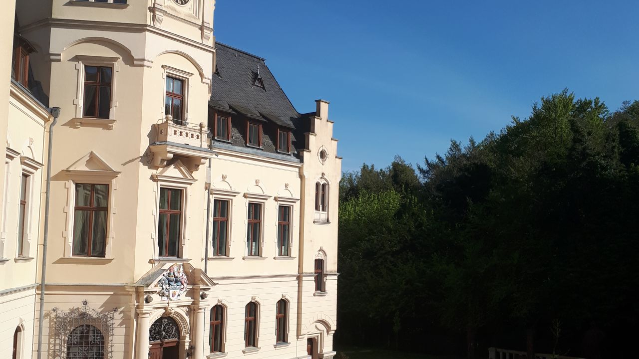 Schlosshotel Ralswiek  Ralswiek auf R  gen      HolidayCheck  Mecklenburg