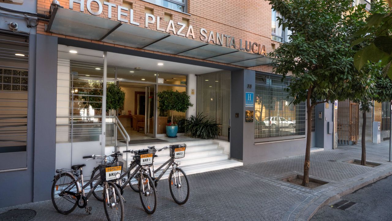 Hotel Plaza Santa Lucia Sevilla Holidaycheck Andalusien Spanien