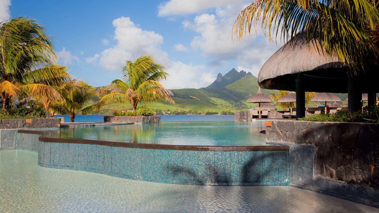 Laguna beach hotel and spa mauritius