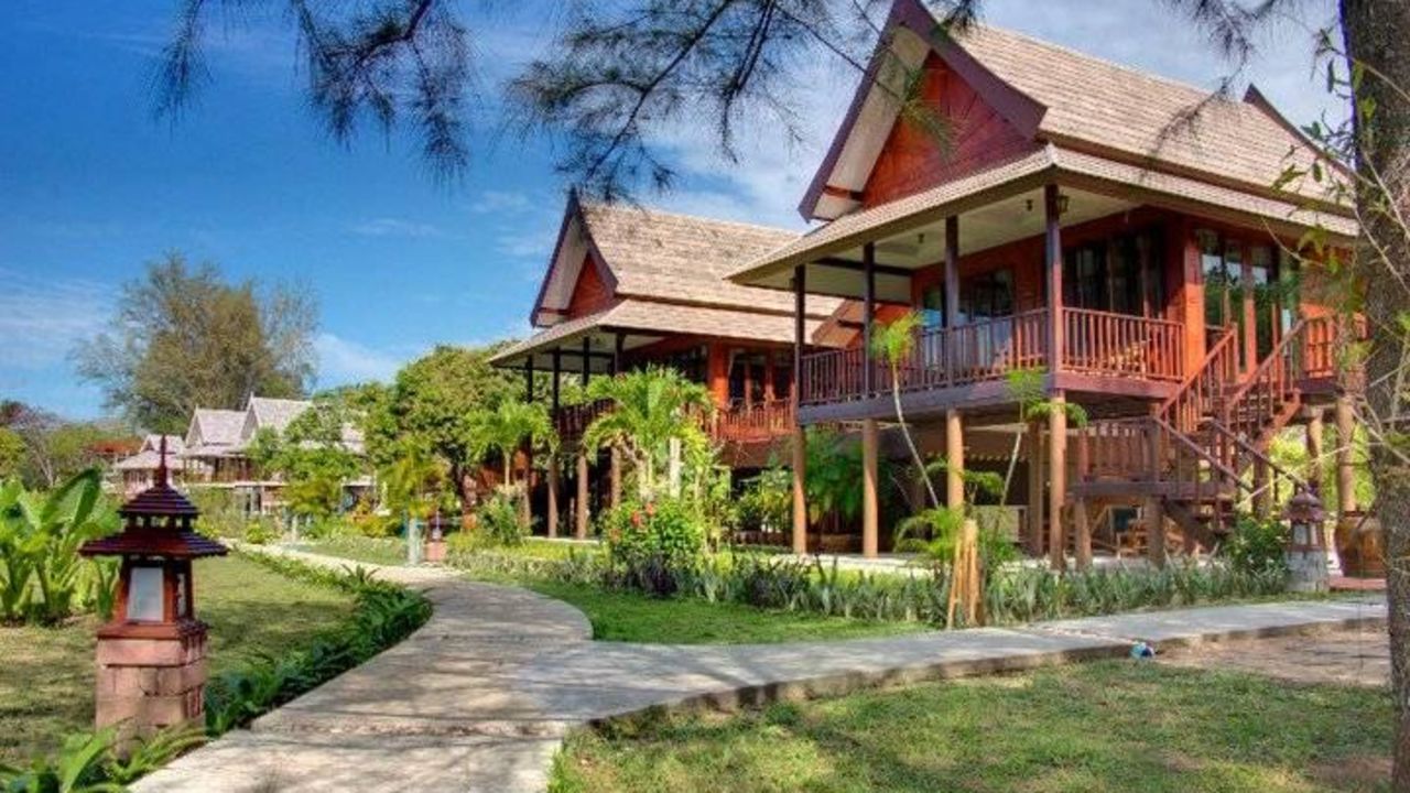 ThaiLife Homestay Resort & Spa (Bang Muang) • HolidayCheck (Khao Lak ...