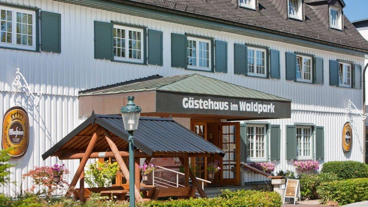 Hotel & Gästehaus im Waldpark (Warstein) • HolidayCheck