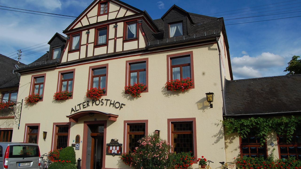 Flair Hotel Alter Posthof (Spay) • HolidayCheck (Rheinland ...