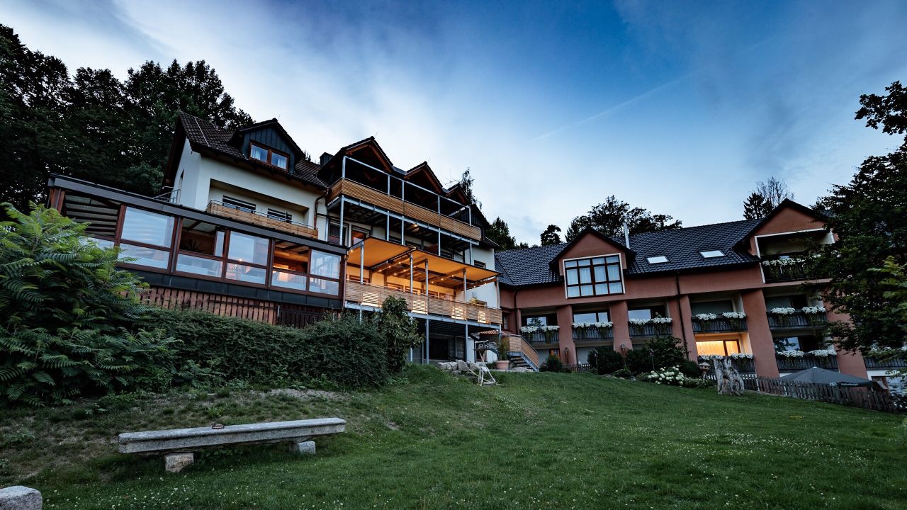 Urlaub mit dem Hund • Hundehotels bei HolidayCheck